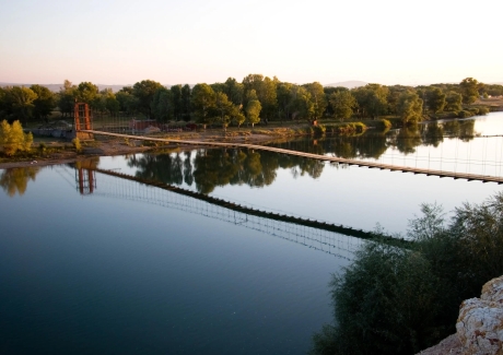 新疆布尔津县七彩河度假区500亩净地出让